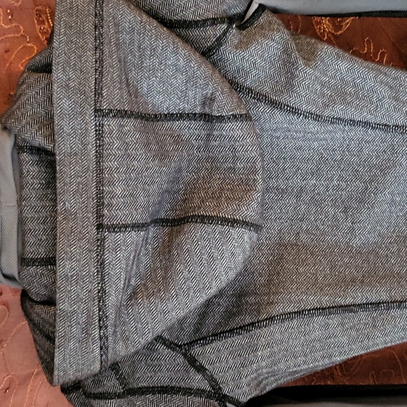 Lululemon long Jacket Size 4 - Picture 4 of 7